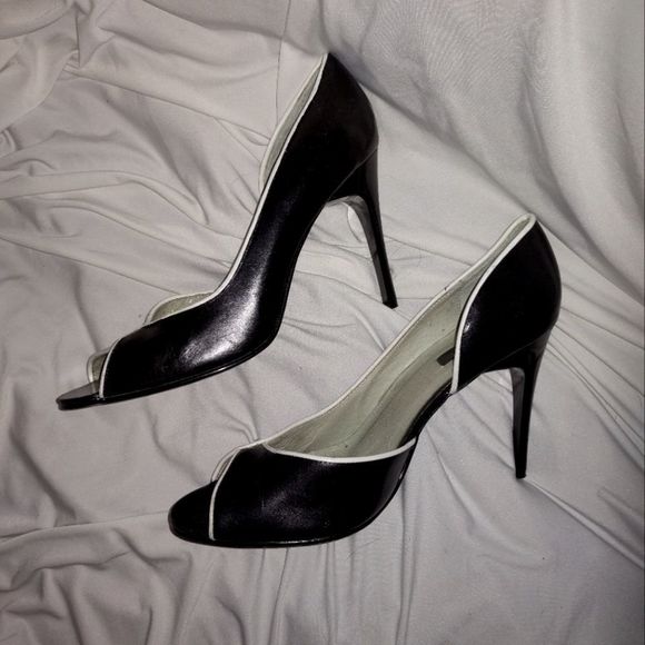 N. Y. L. A. • Leslie Peep Toe Heels - Picture 1 of 9